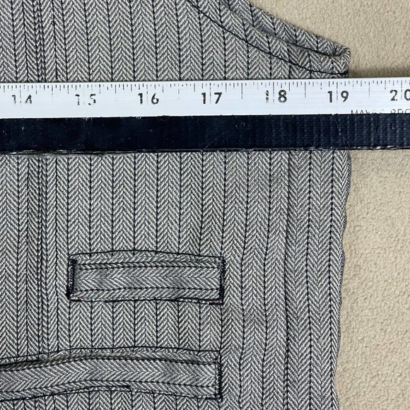 Foreign Exchange Five Button Vest Mens M Gray Herringbone Pattern Pockets NWT - Picture 7 of 10